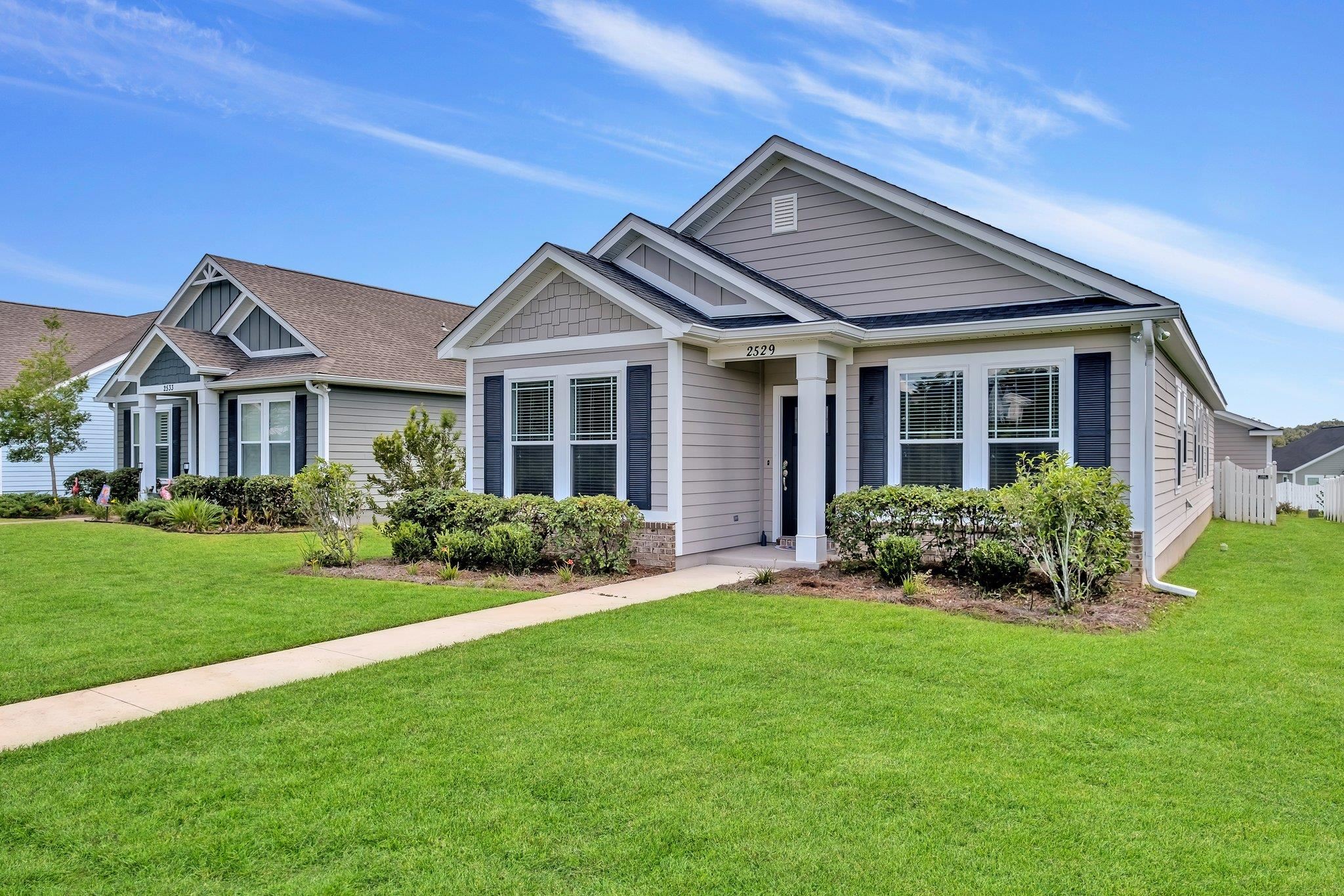 2529 E Orange Avenue