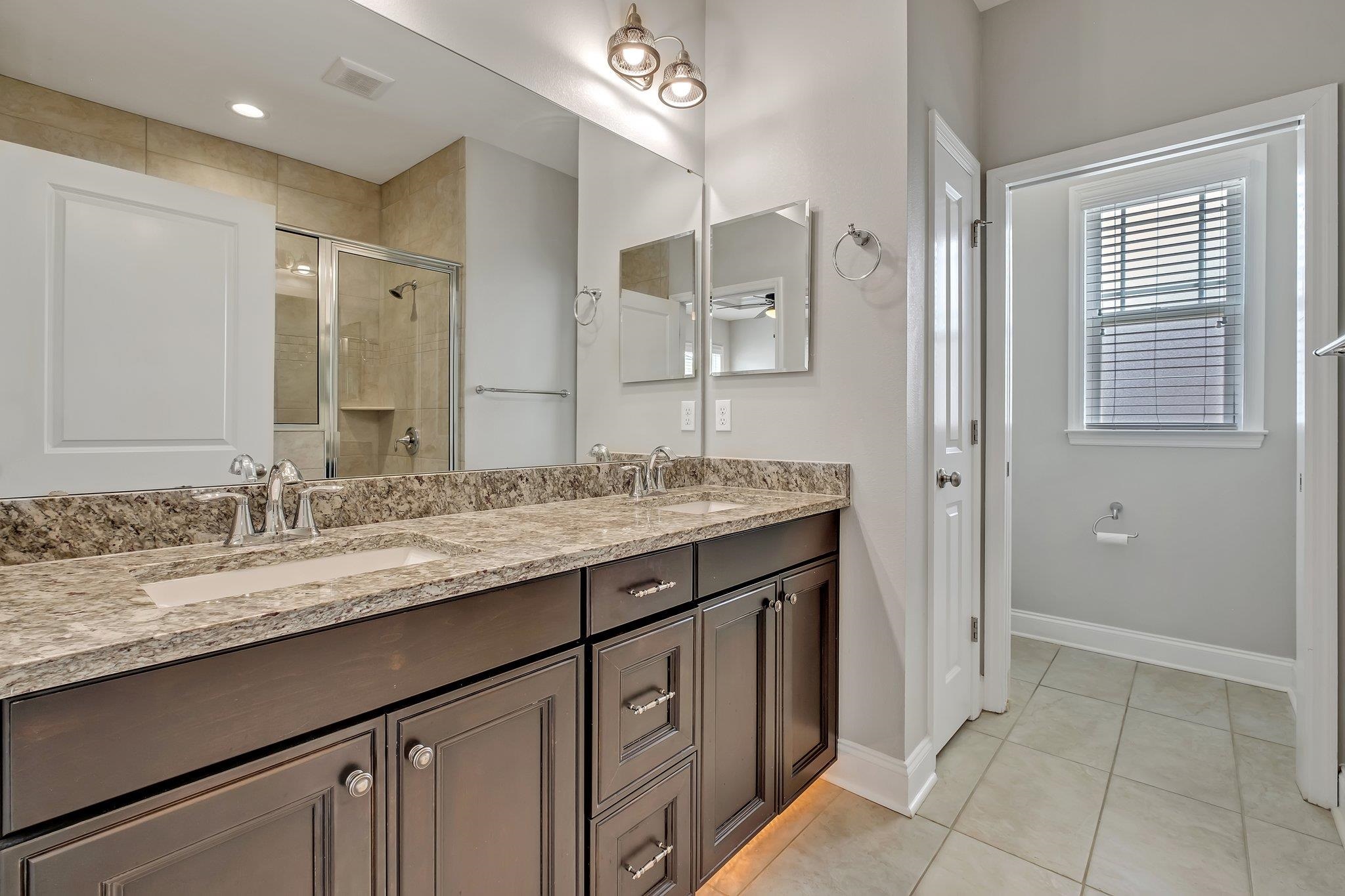 2529 E Orange Avenue