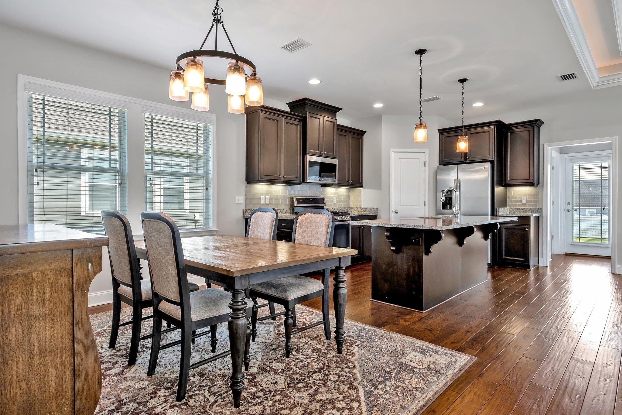 2529 E Orange Avenue