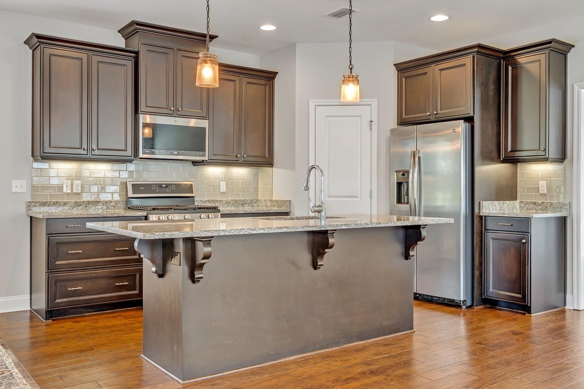 2529 E Orange Avenue