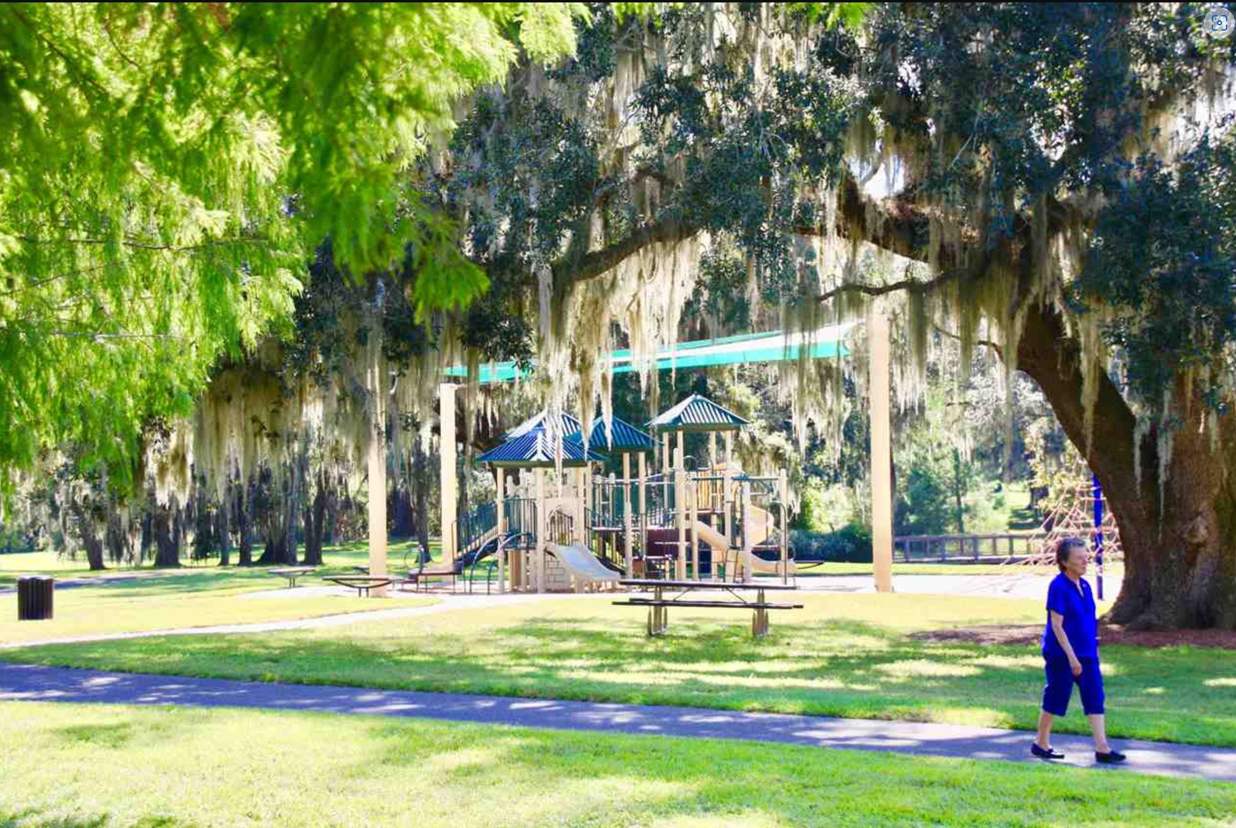 2529 E Orange Avenue