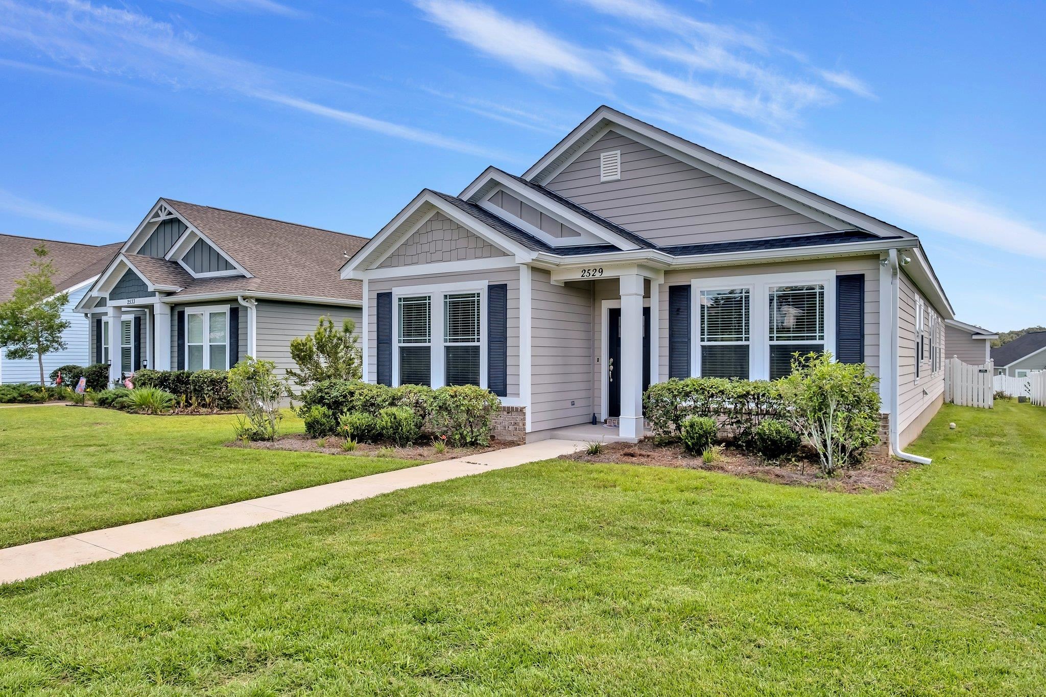 2529 E Orange Avenue