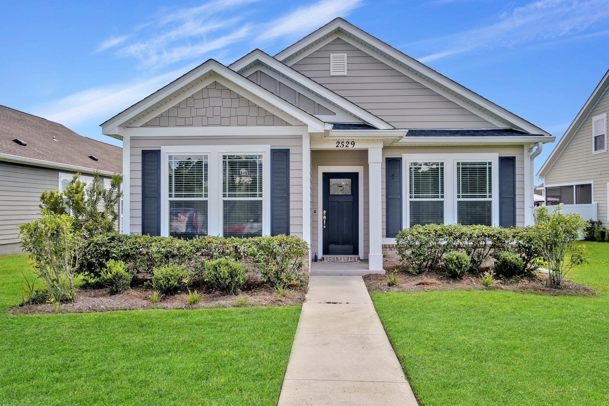 2529 E Orange Avenue