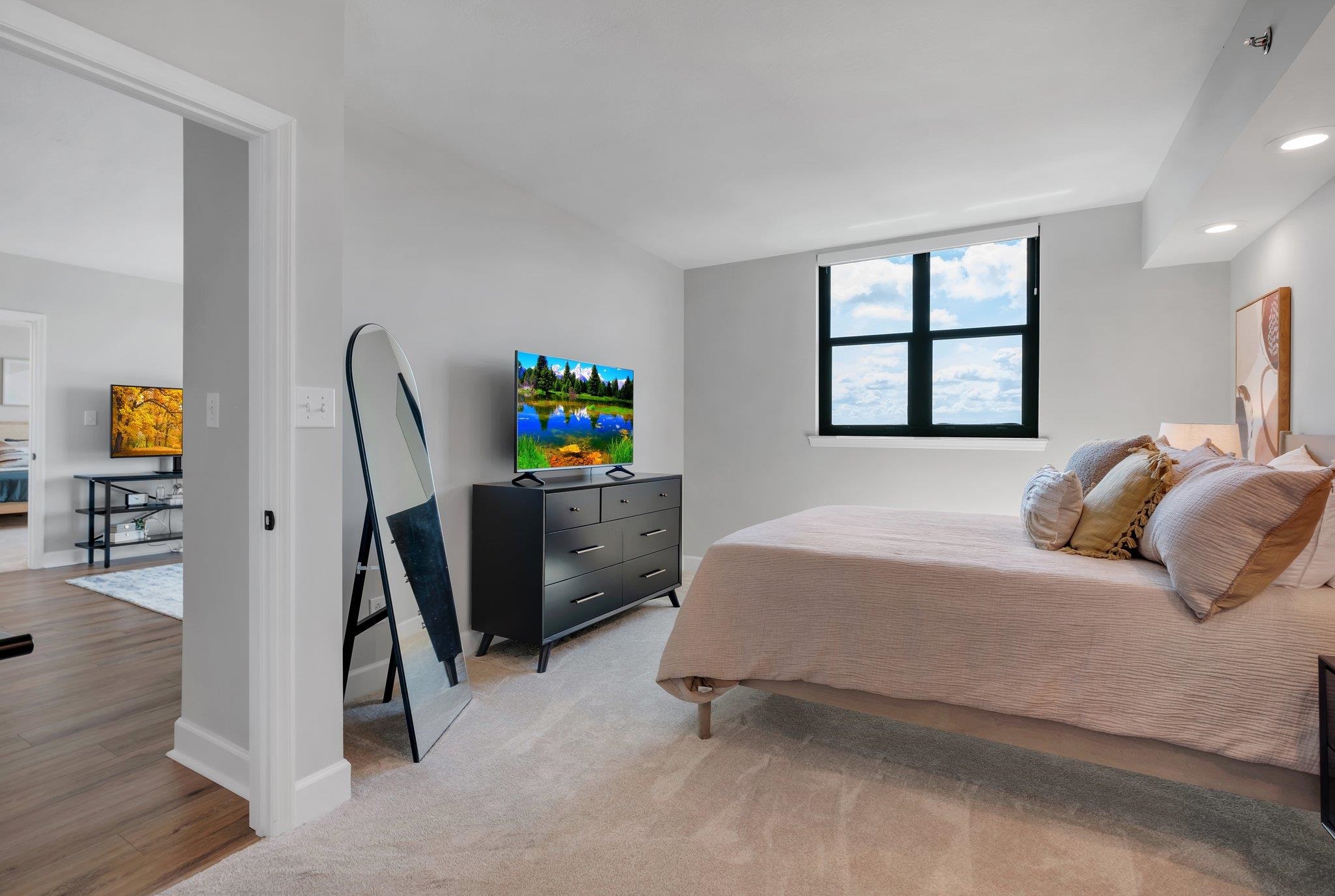 300 S DUVAL Street Unit: 1211