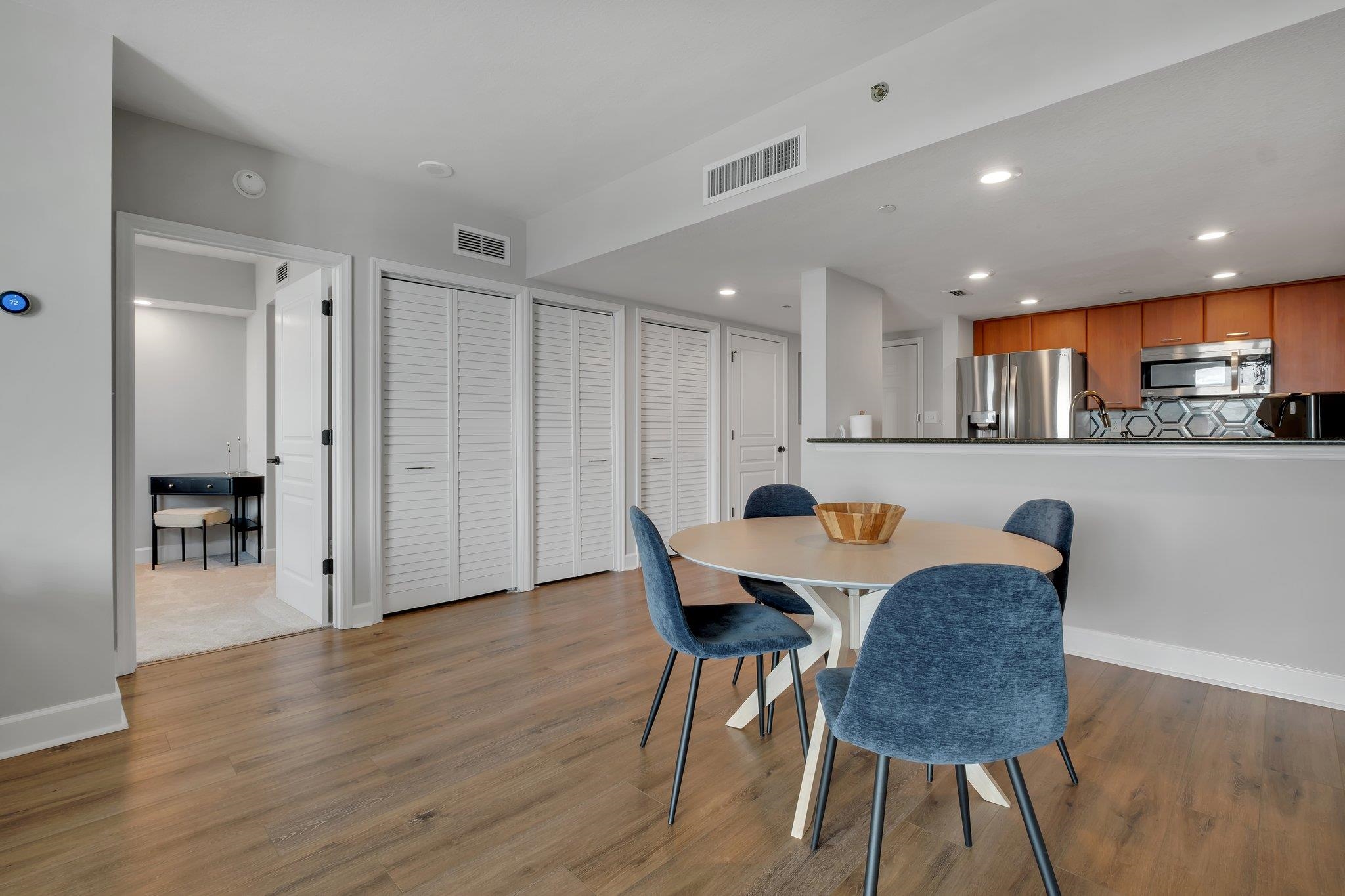 300 S DUVAL Street Unit: 1211