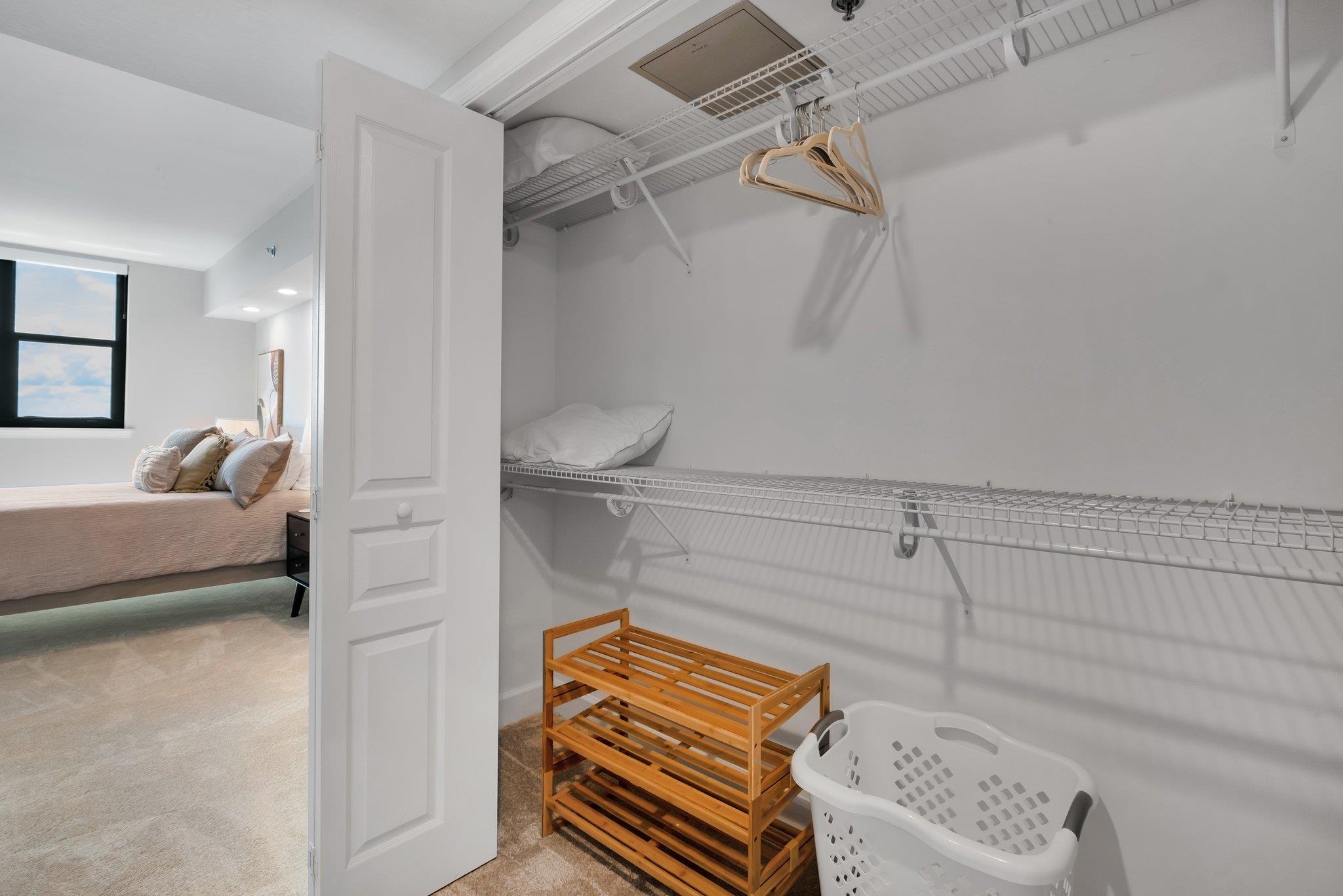 300 S DUVAL Street Unit: 1211