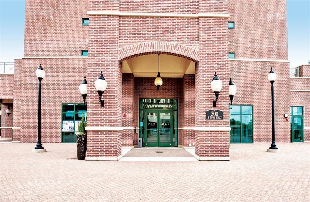 300 S DUVAL Street Unit: 1211