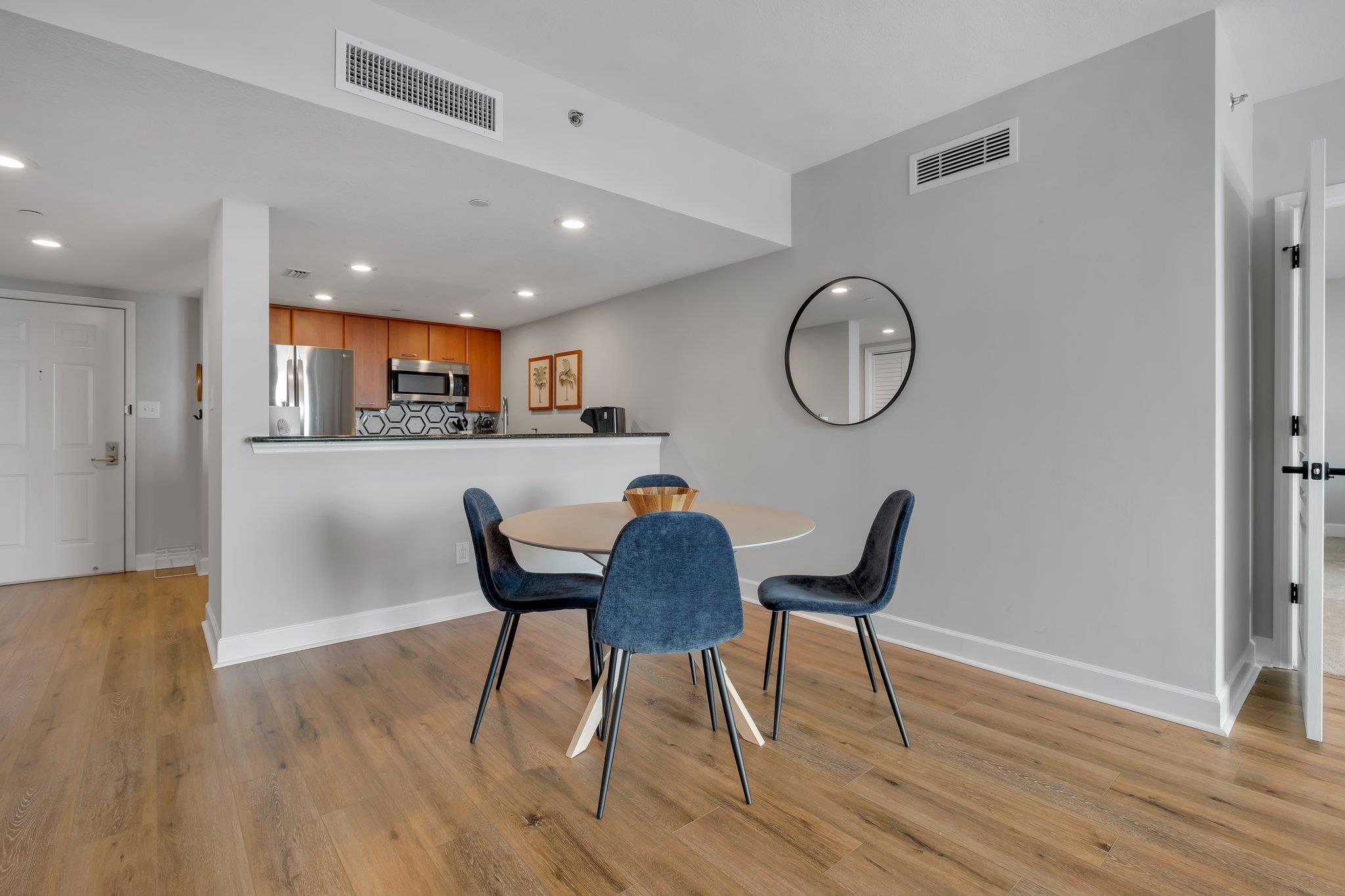 300 S DUVAL Street Unit: 1211