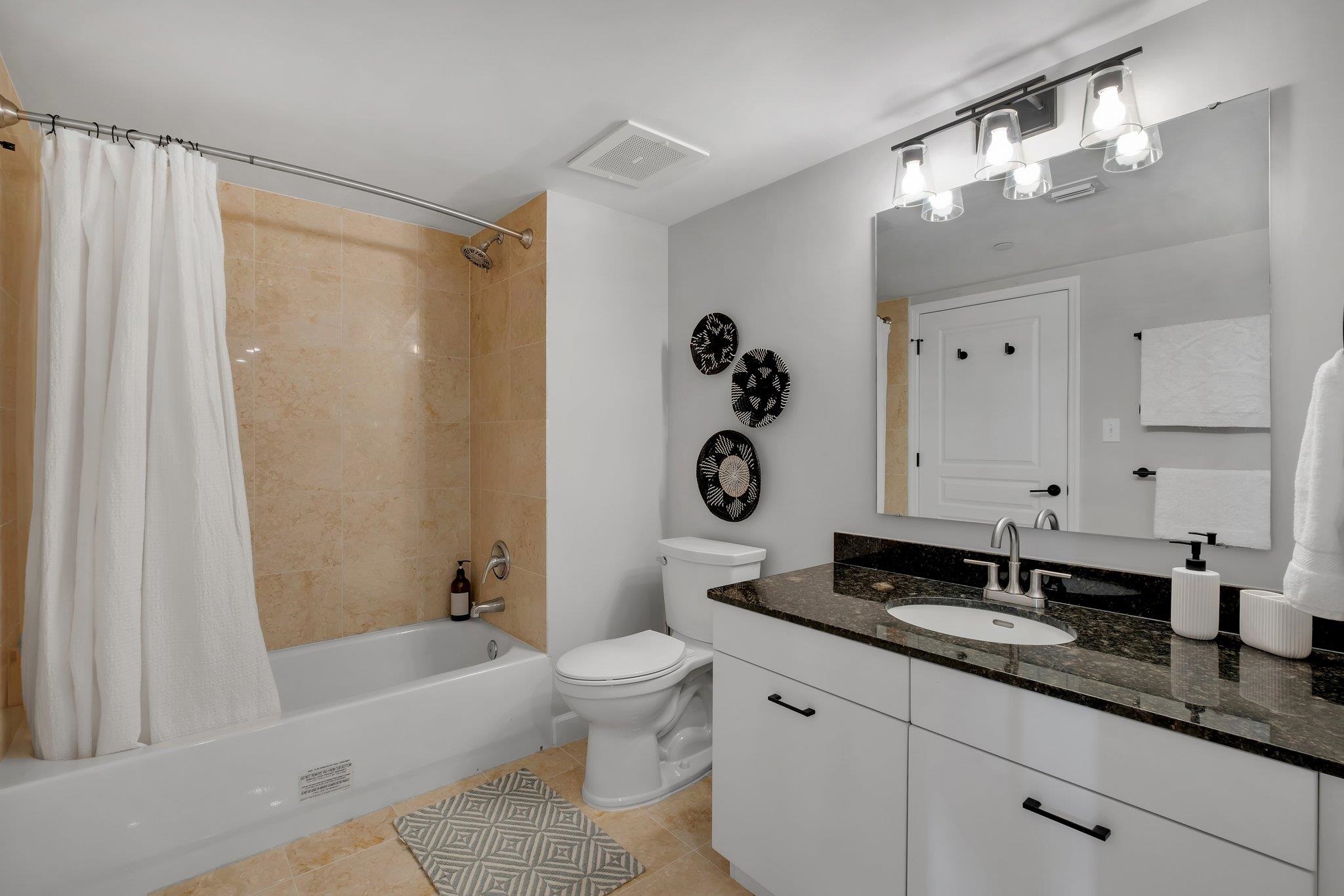 300 S DUVAL Street Unit: 1211