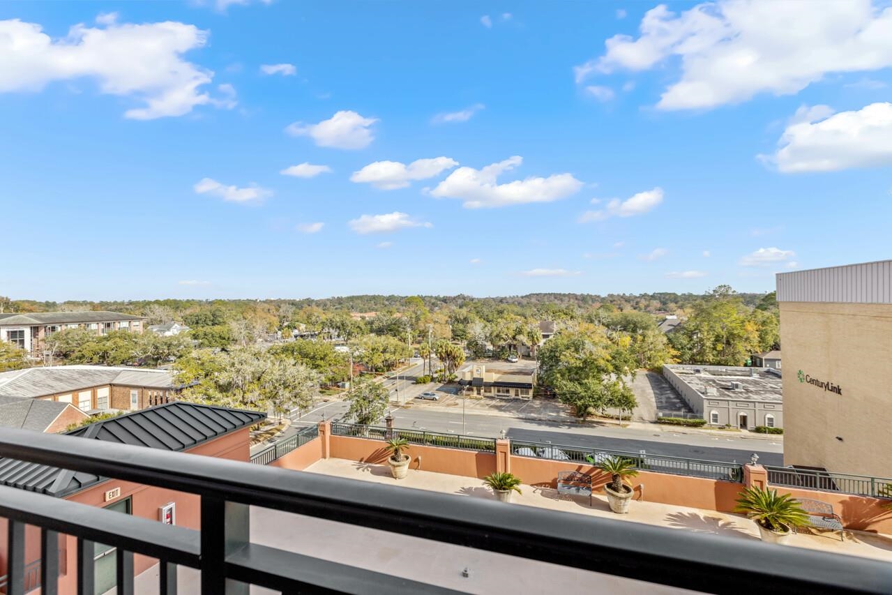121 N Monroe Street Unit: 7008
