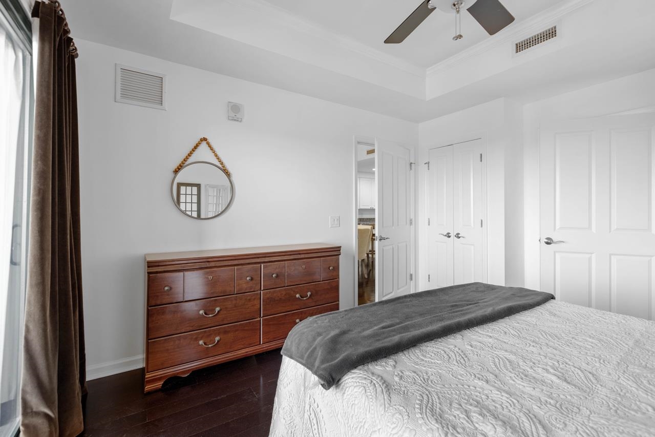 121 N Monroe Street Unit: 7008