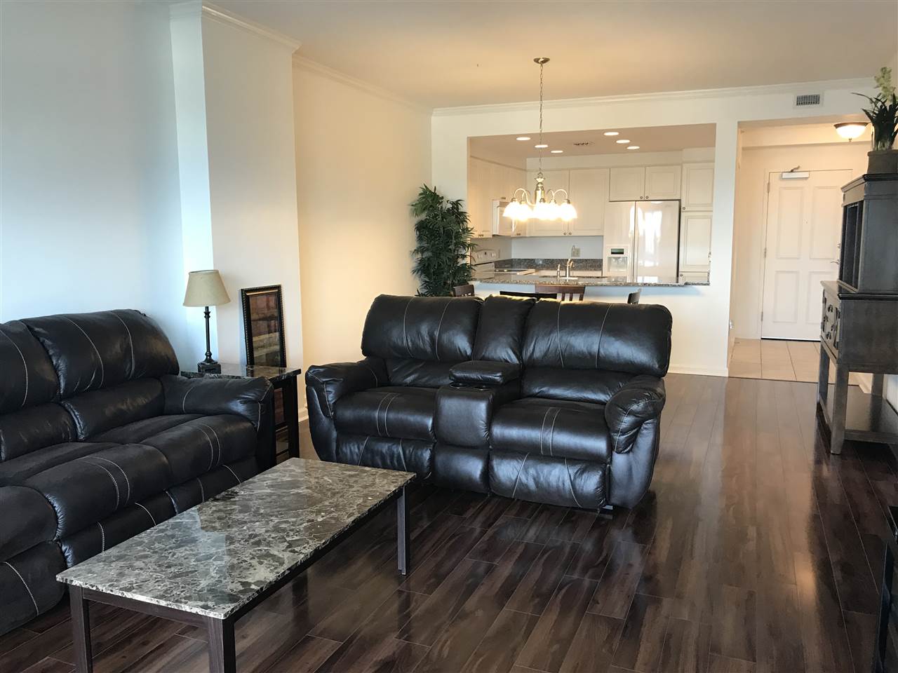 121 N MONROE Street Unit: 7003
