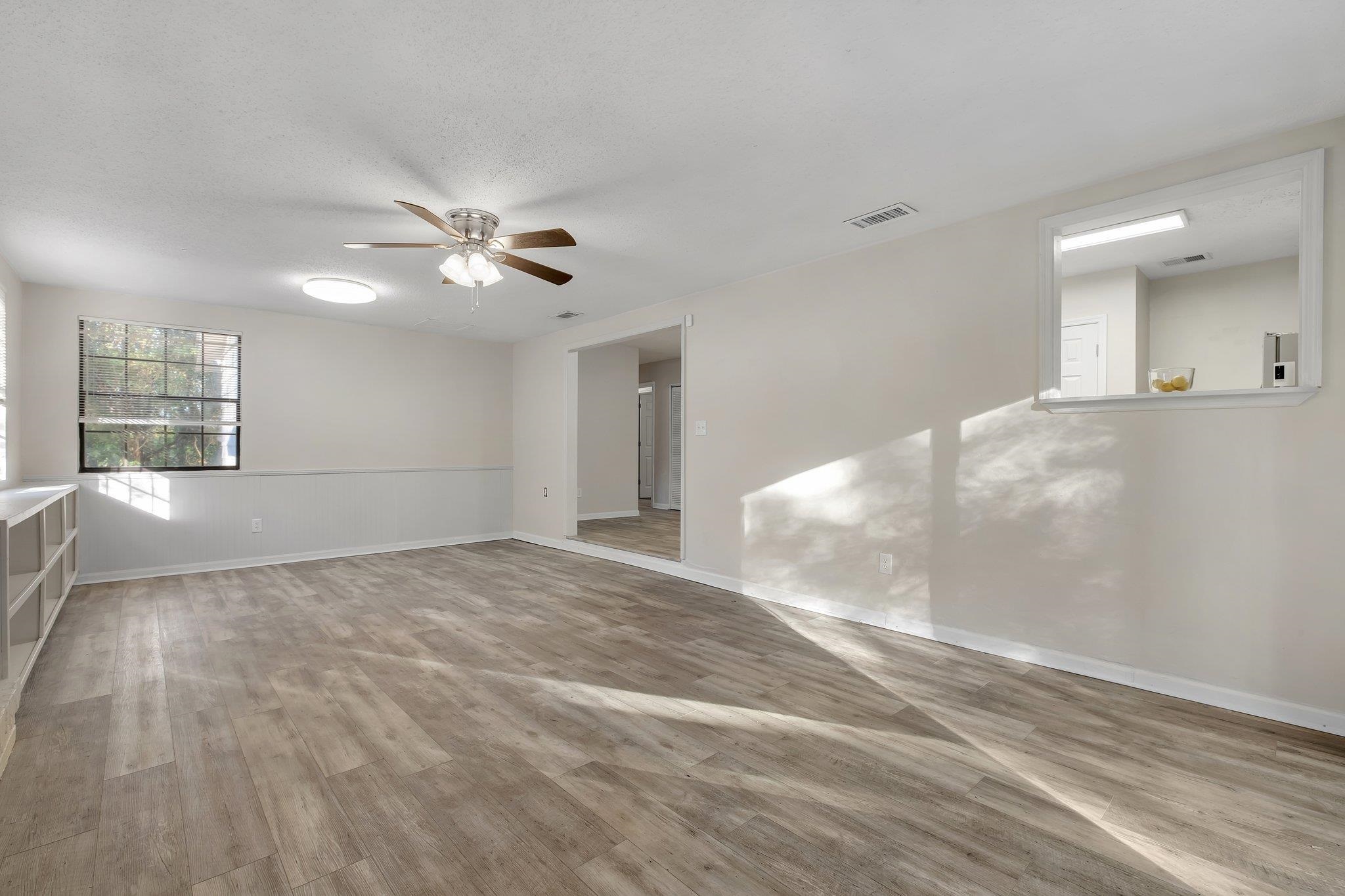 1833 Mayfair Road