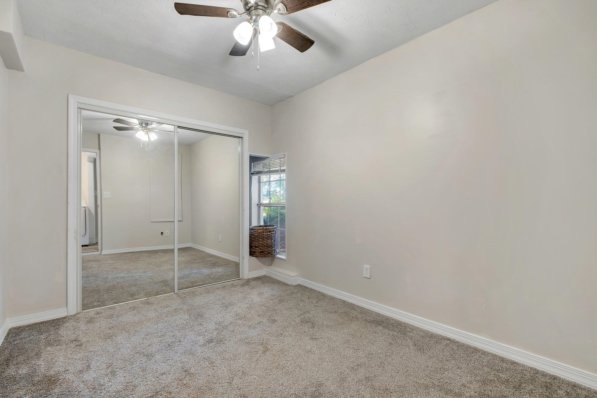 1833 Mayfair Road
