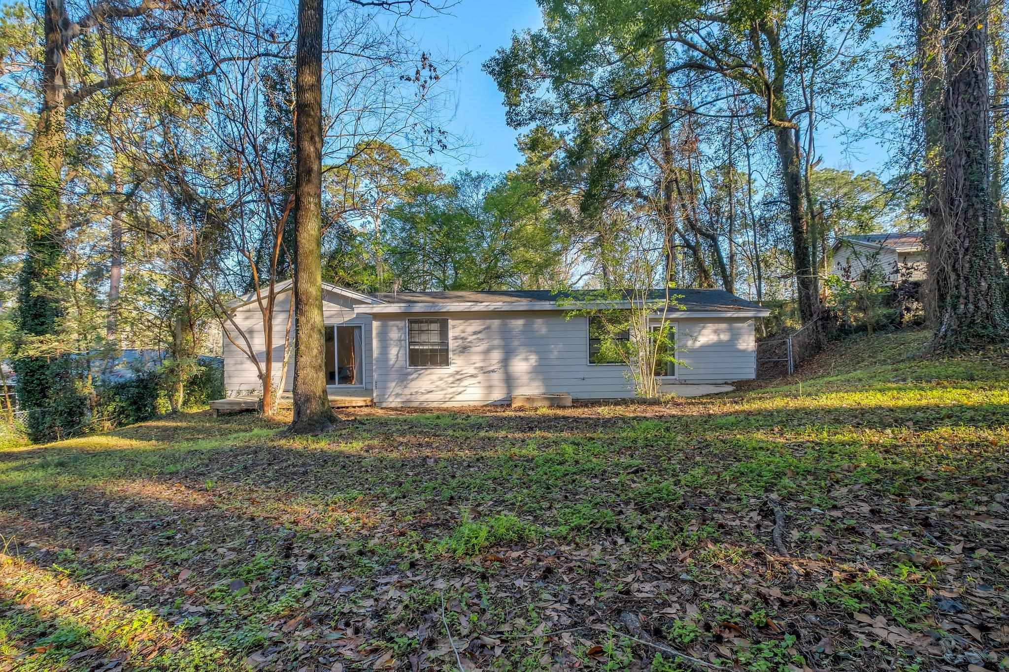 1833 Mayfair Road