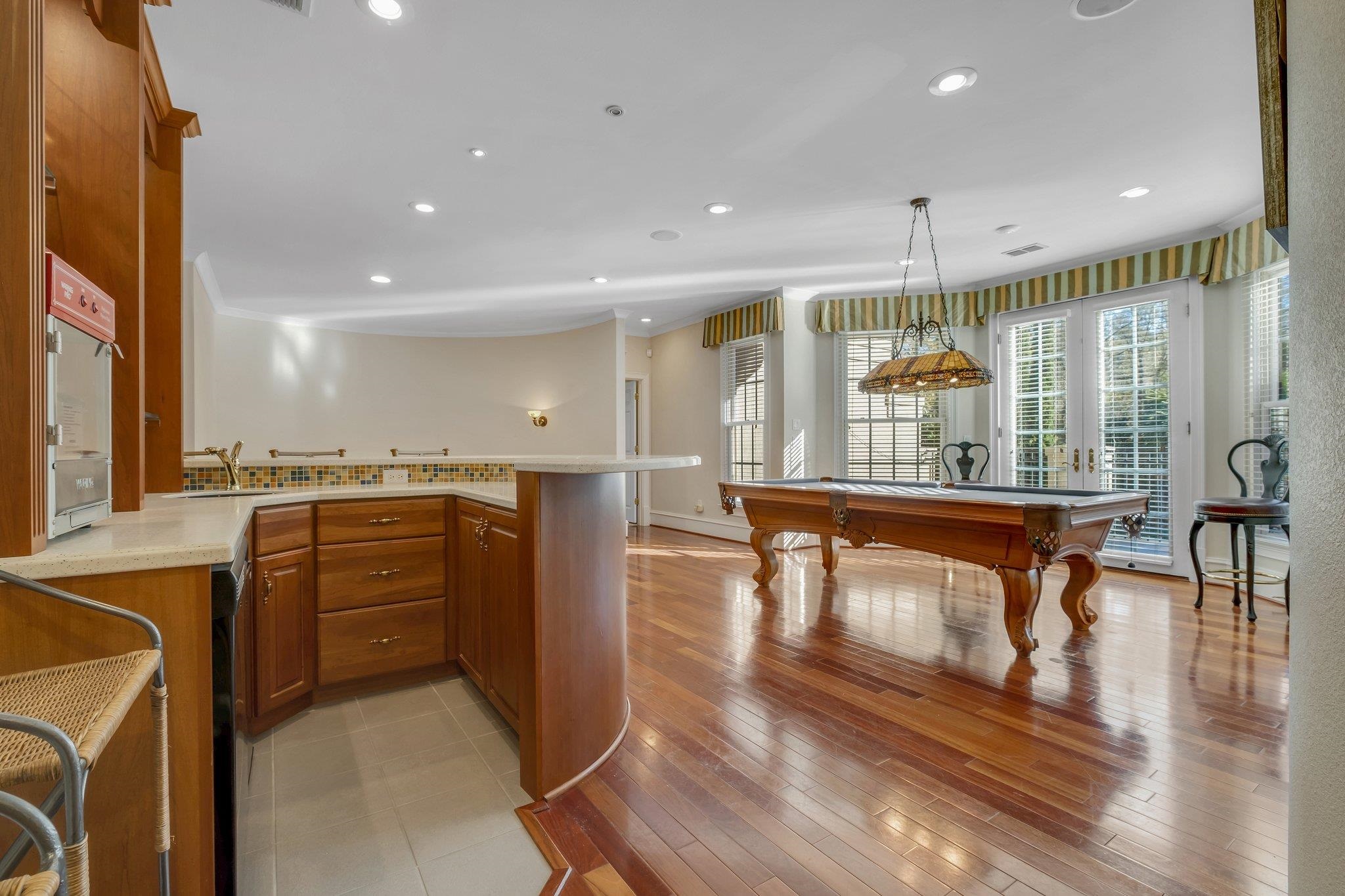 7144 Heartland Circle