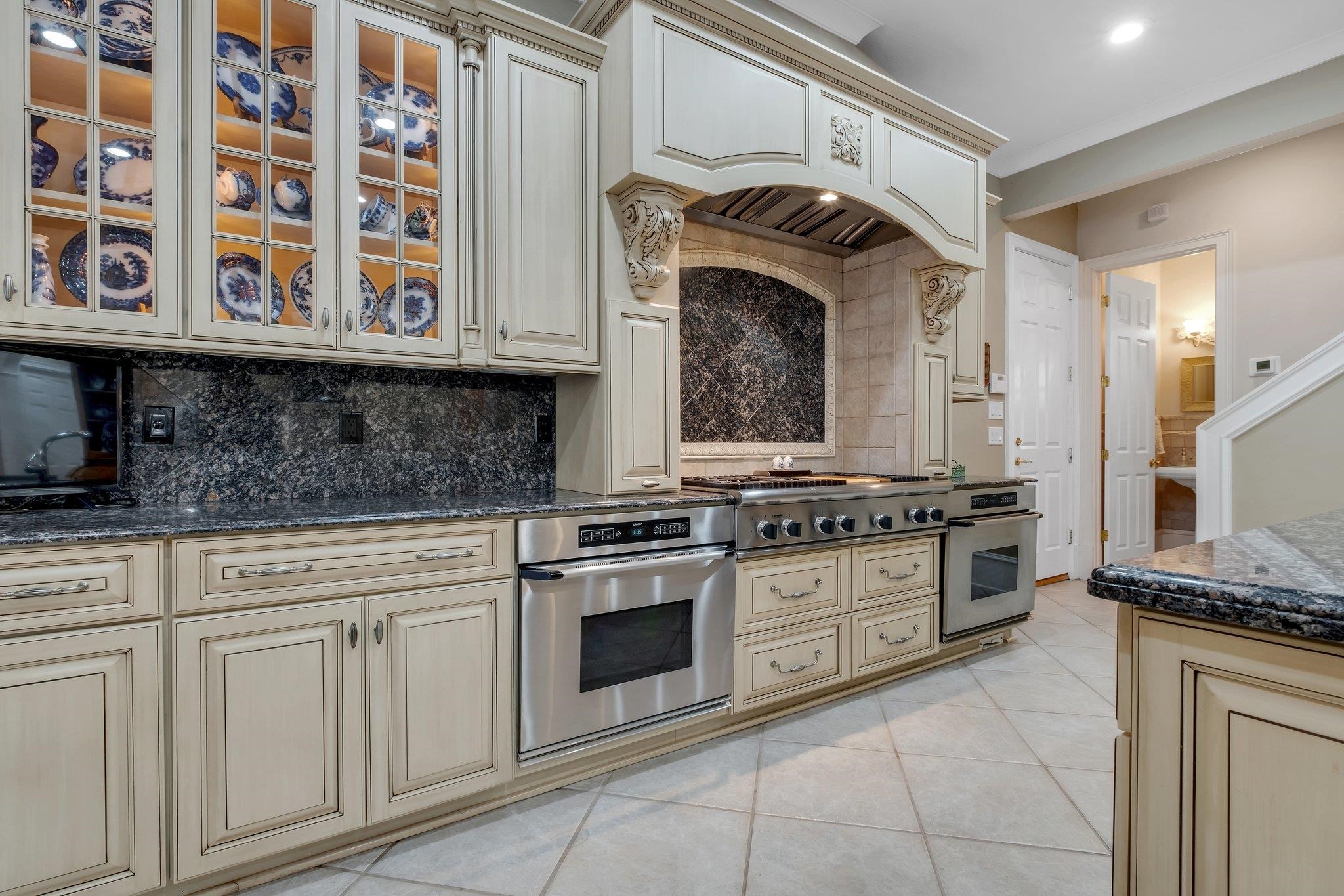 7144 Heartland Circle