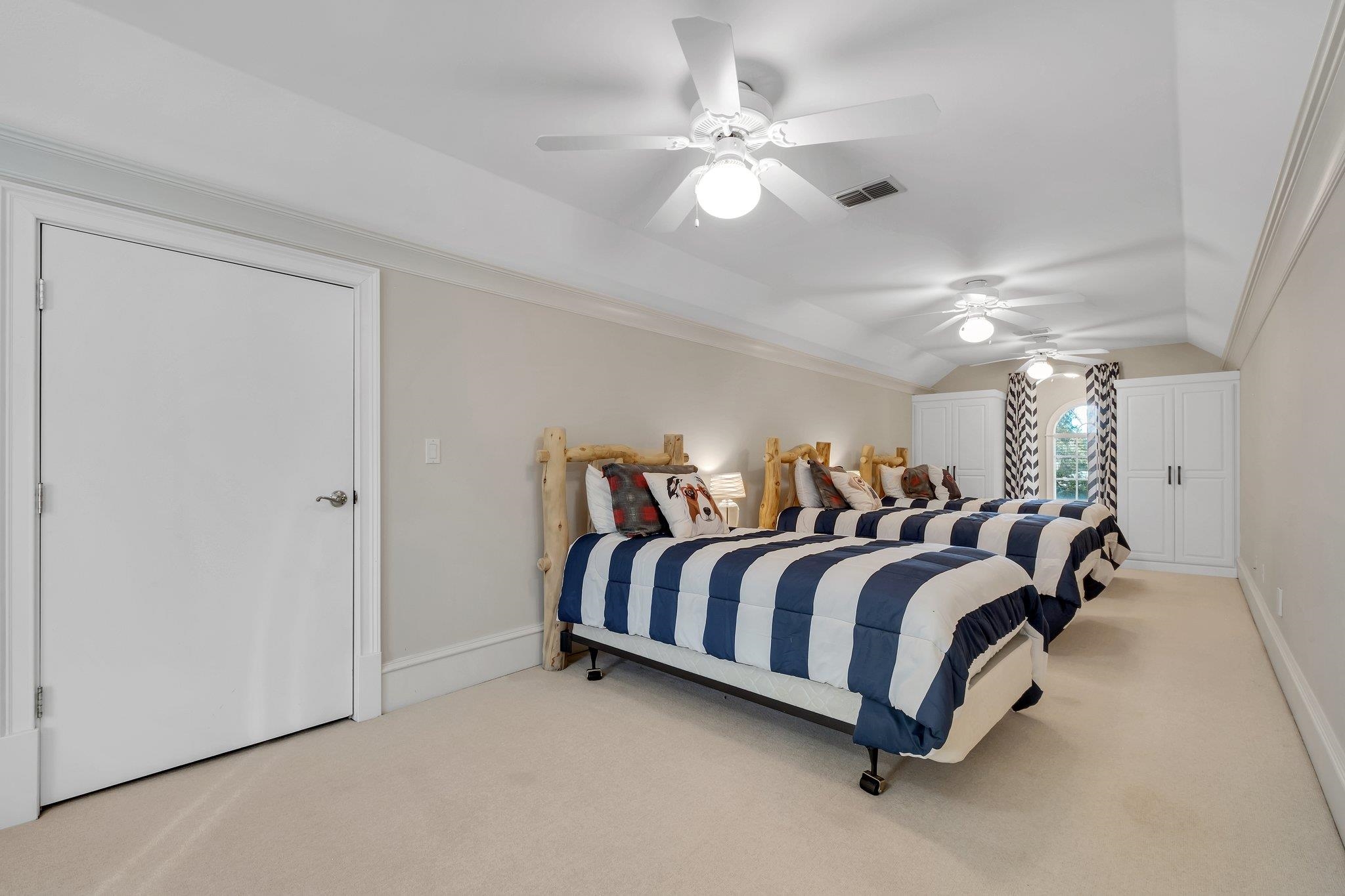 7144 Heartland Circle