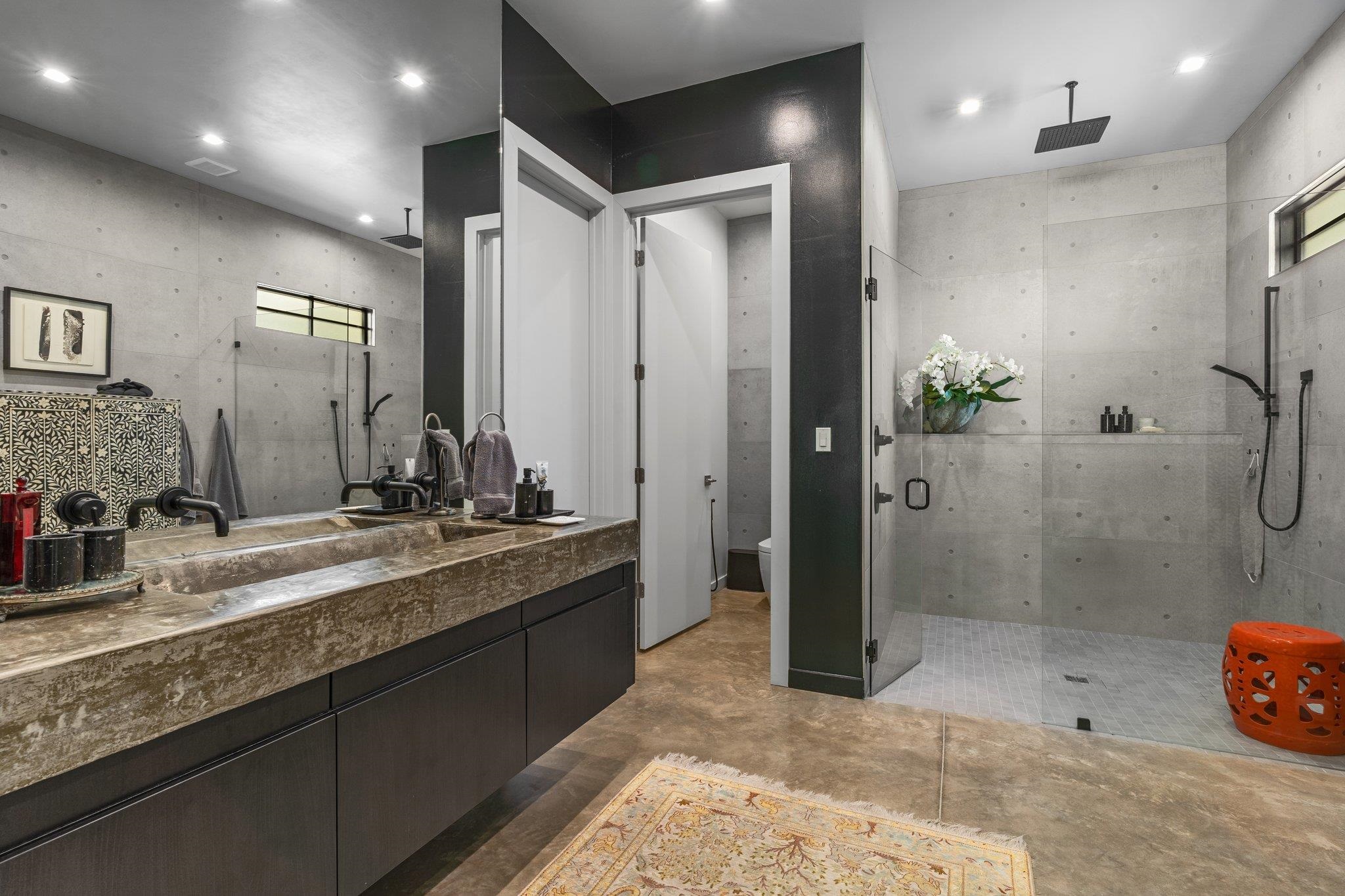 1642 MITCHELL Avenue