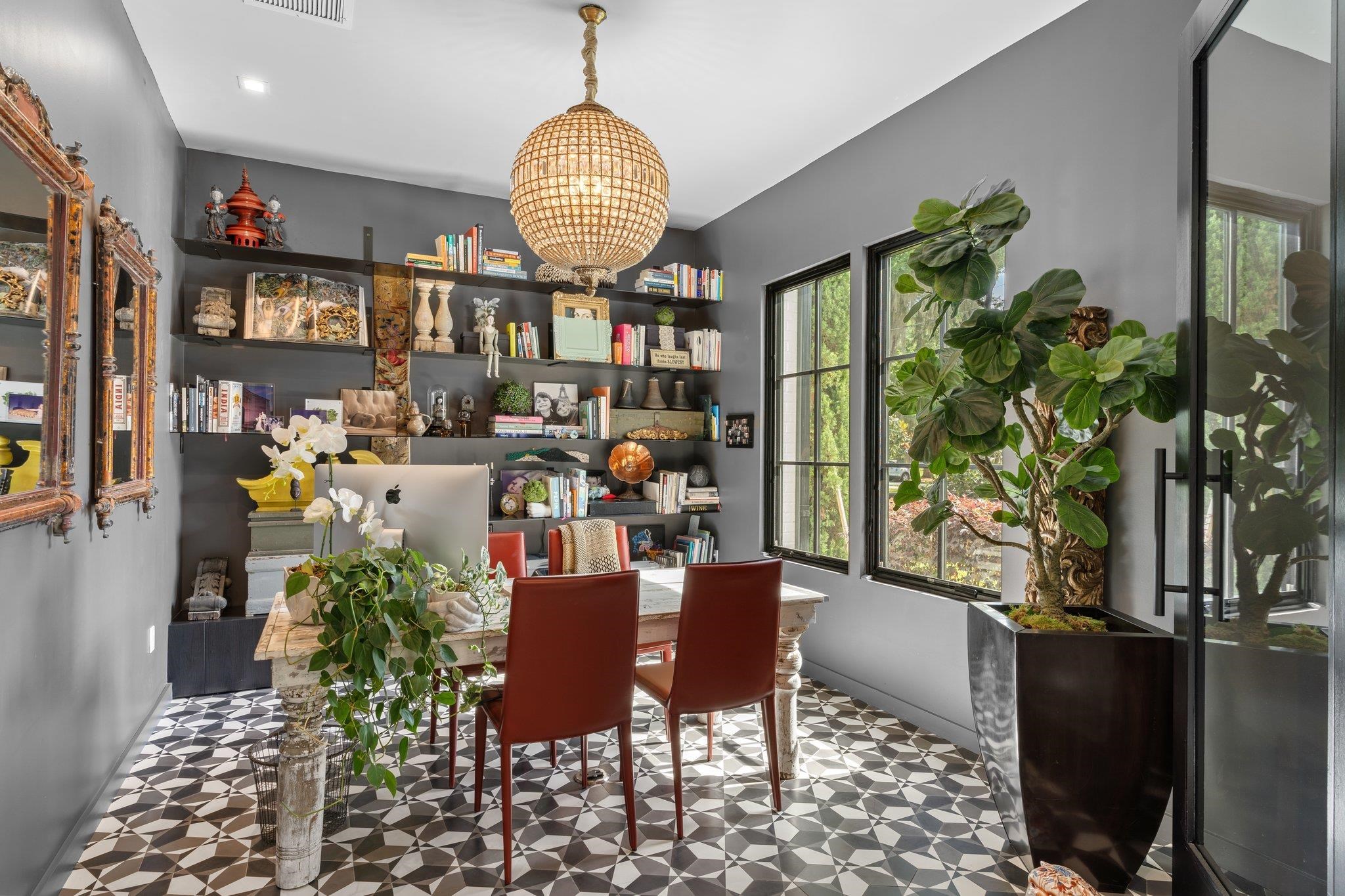 1642 MITCHELL Avenue