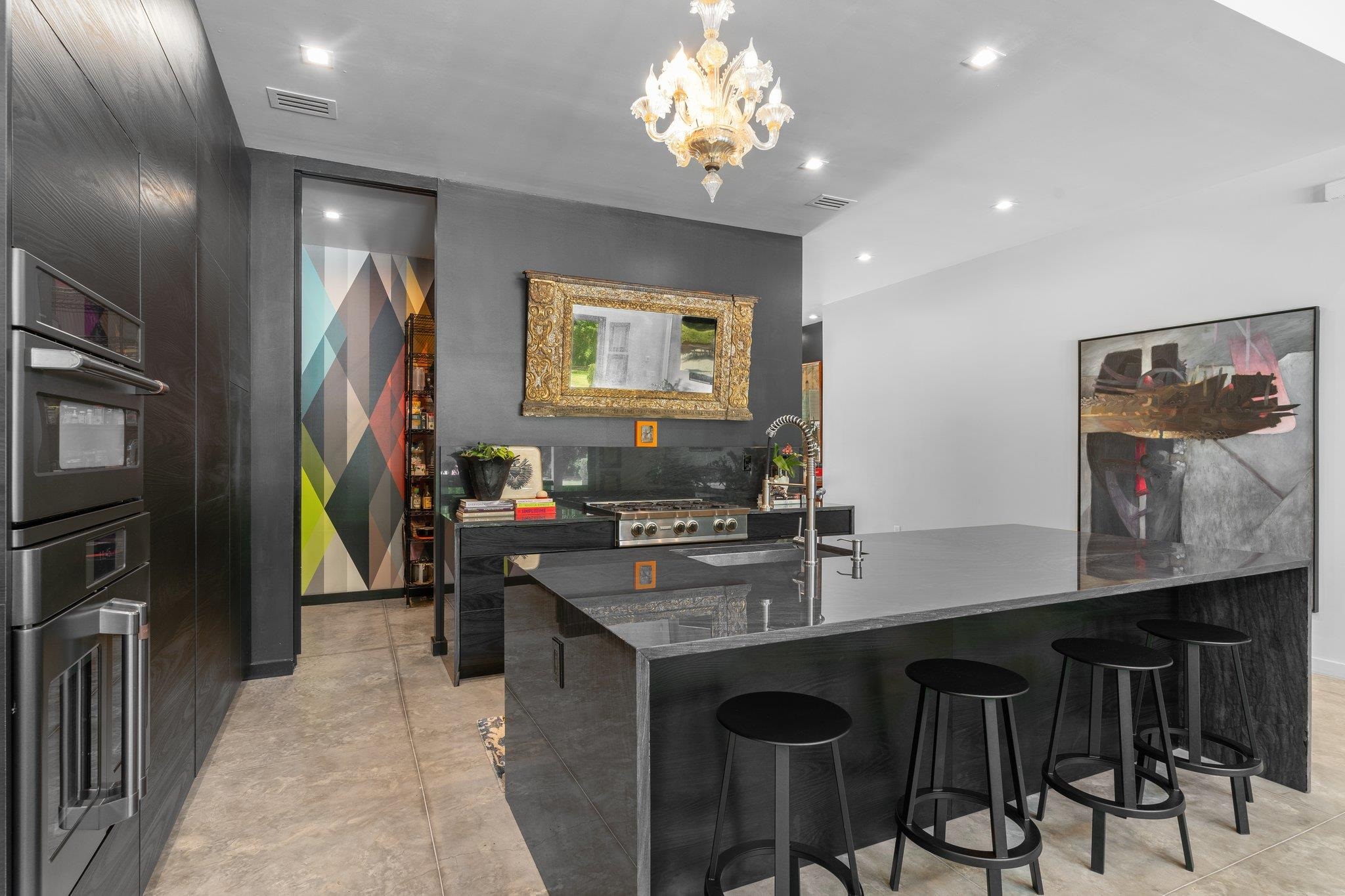 1642 MITCHELL Avenue