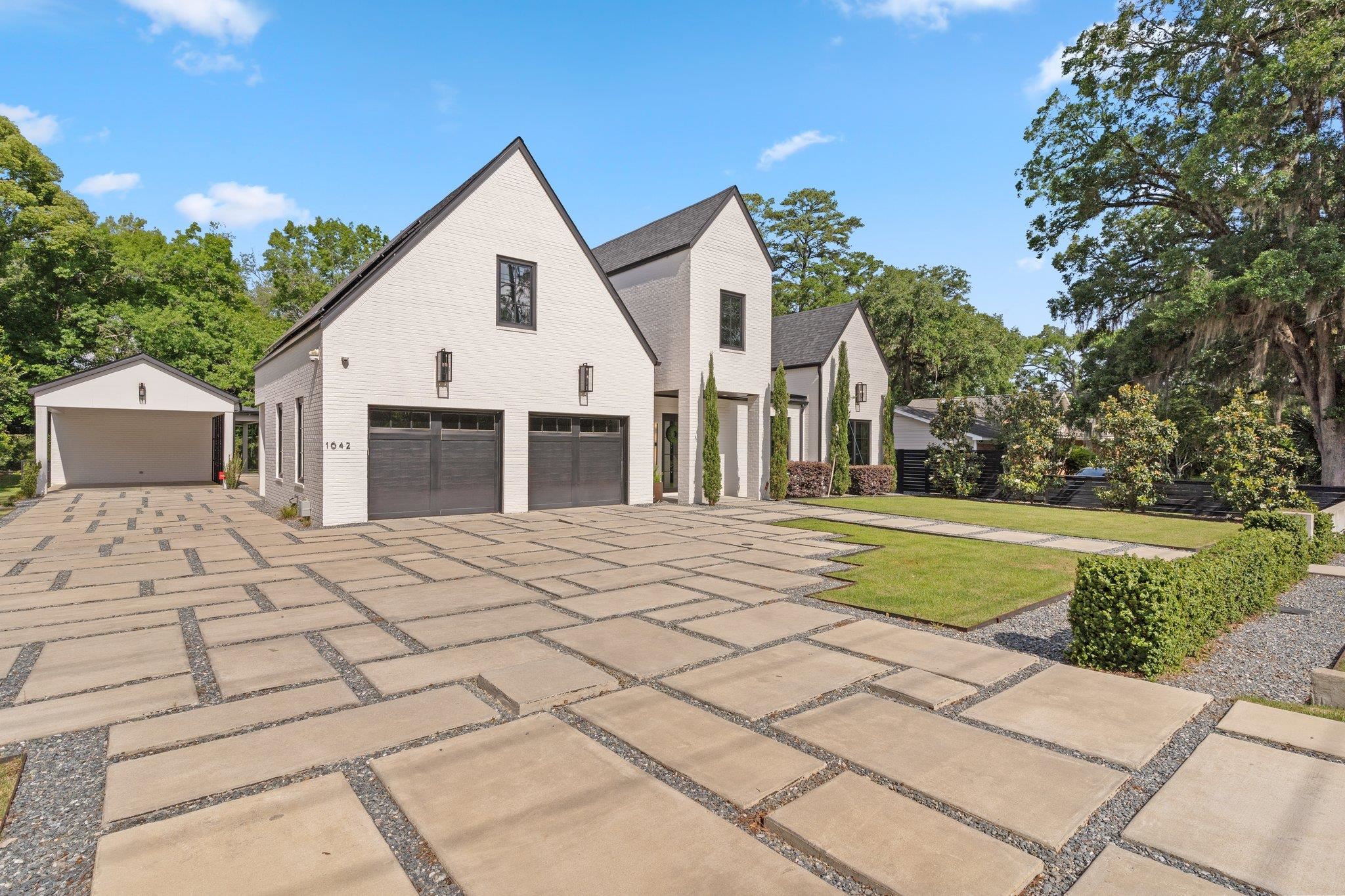 1642 MITCHELL Avenue