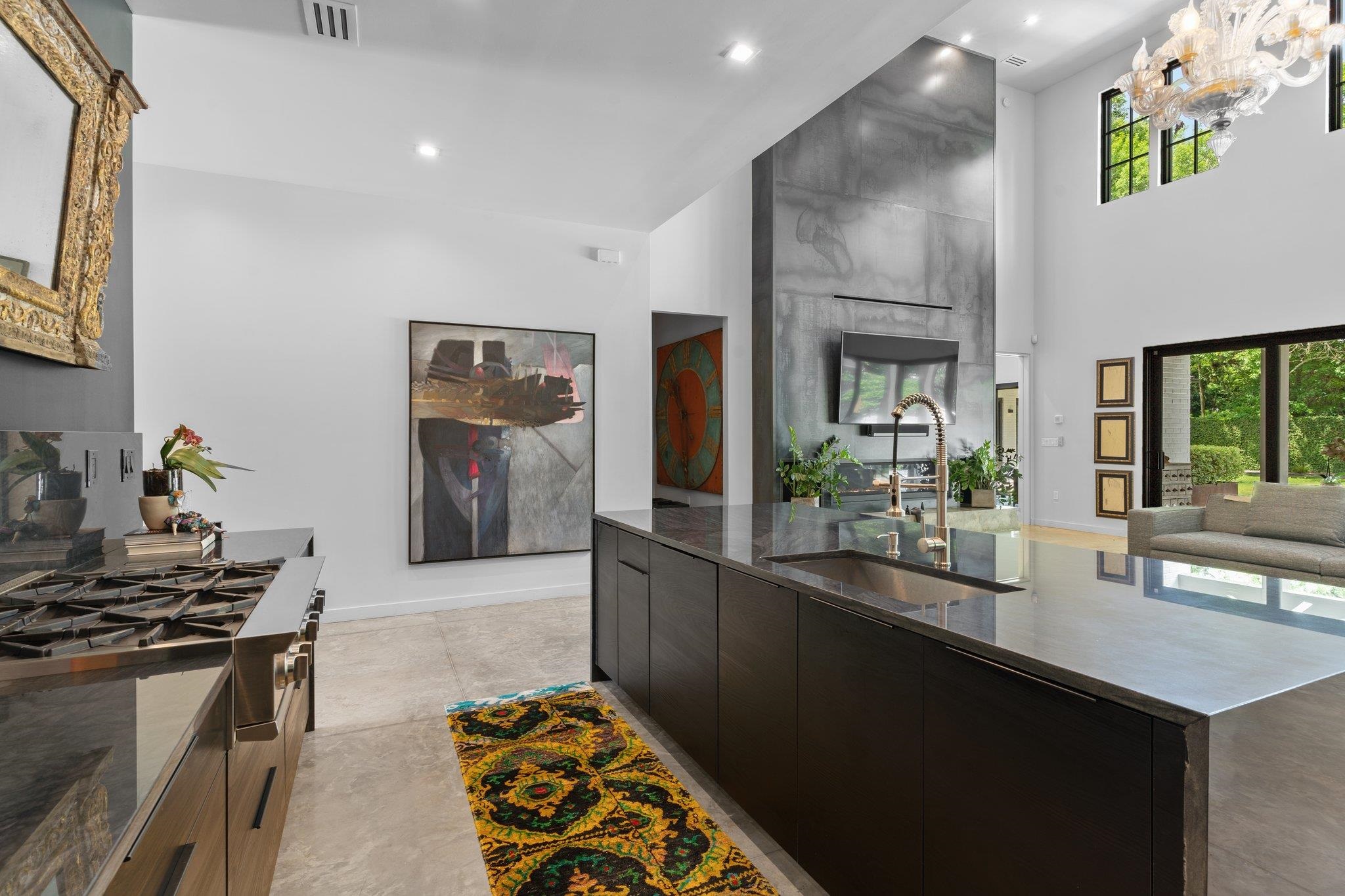 1642 MITCHELL Avenue