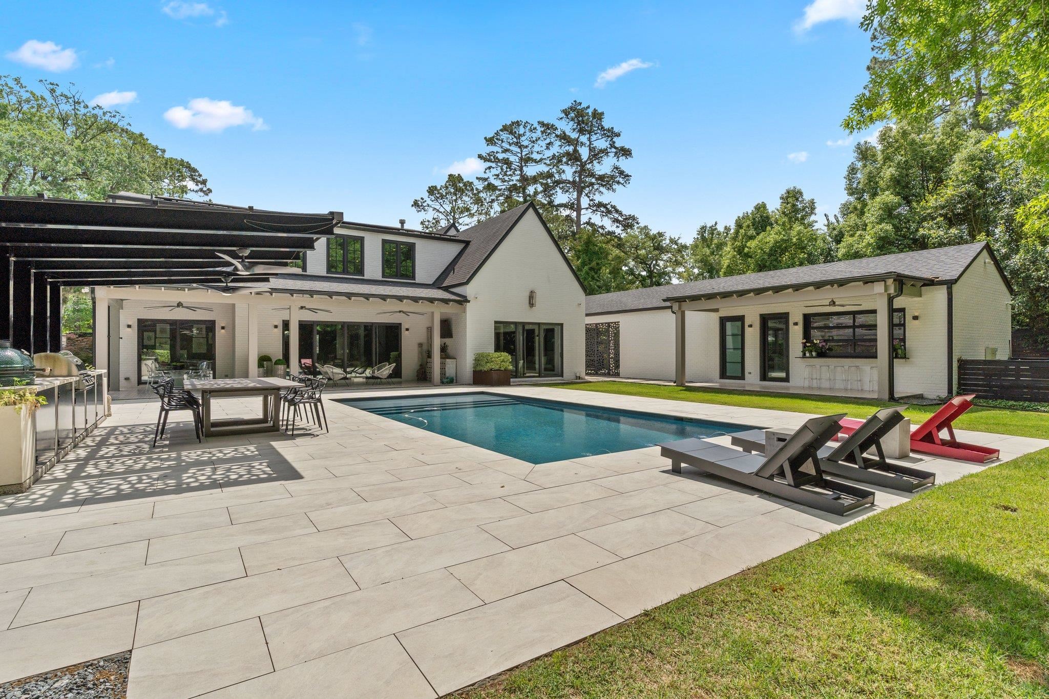 1642 MITCHELL Avenue