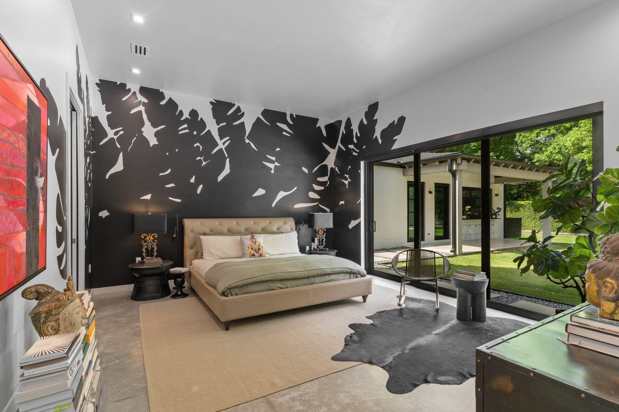 1642 MITCHELL Avenue