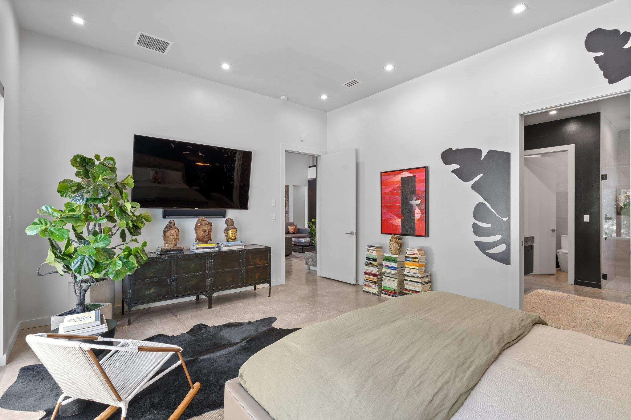 1642 MITCHELL Avenue