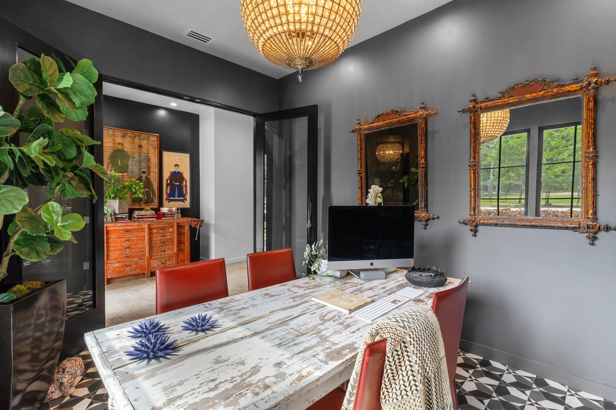 1642 MITCHELL Avenue