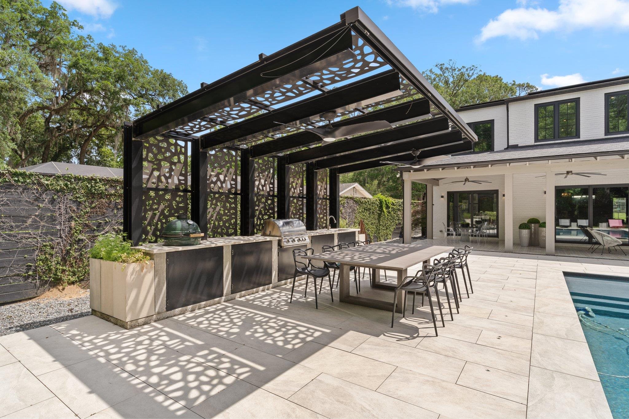 1642 MITCHELL Avenue