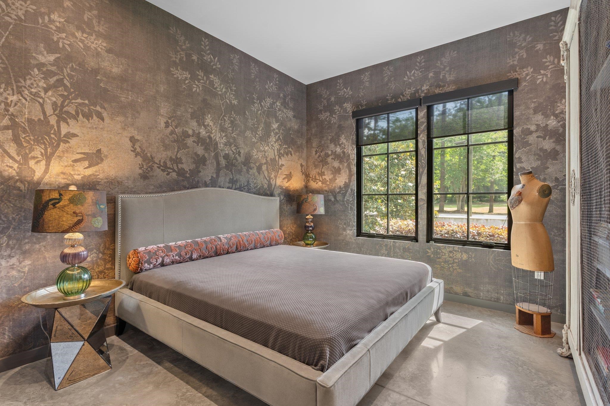 1642 MITCHELL Avenue