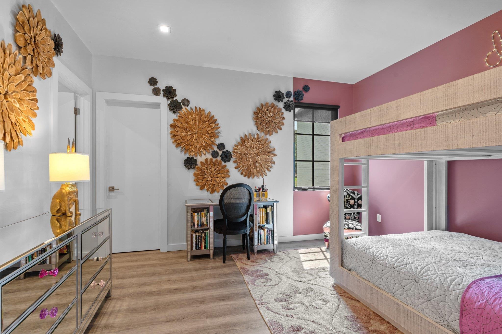 1642 MITCHELL Avenue