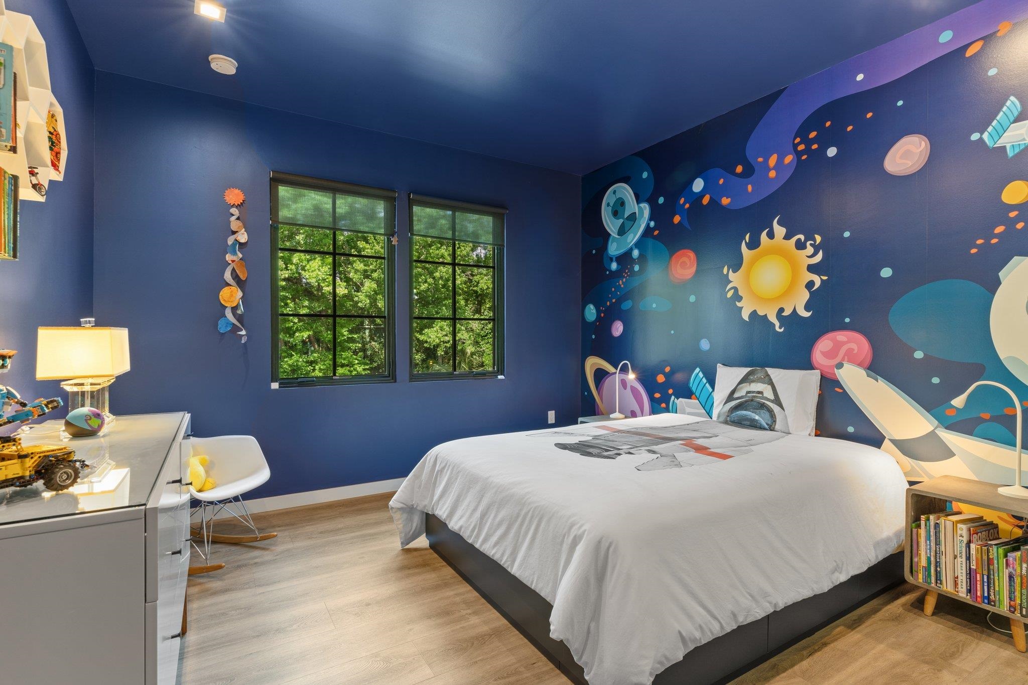 1642 MITCHELL Avenue