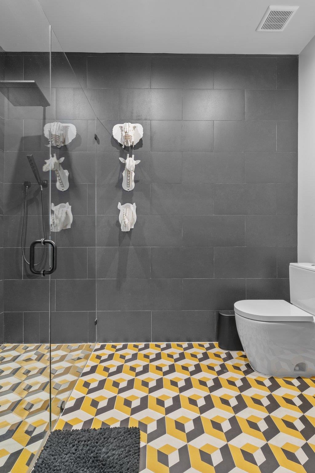 1642 MITCHELL Avenue