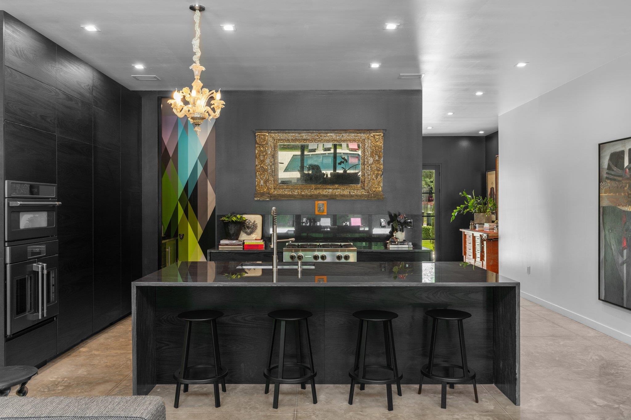 1642 MITCHELL Avenue