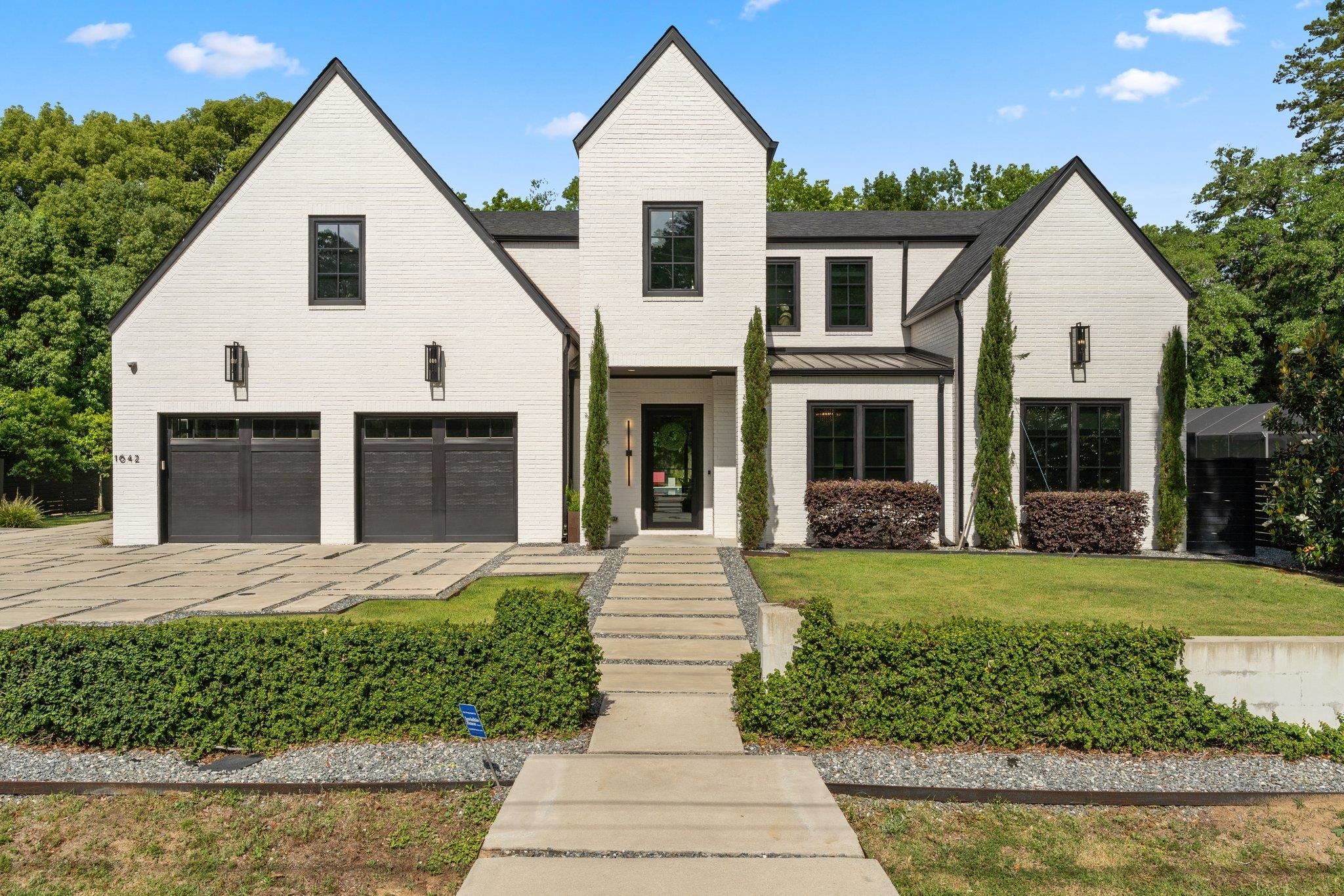 1642 MITCHELL Avenue