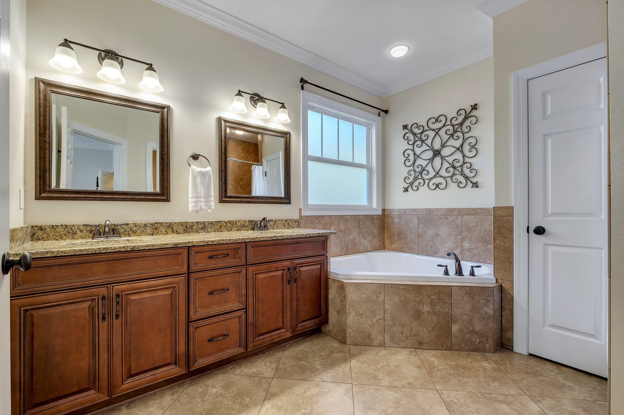 4571 FOREST RIDGE Drive