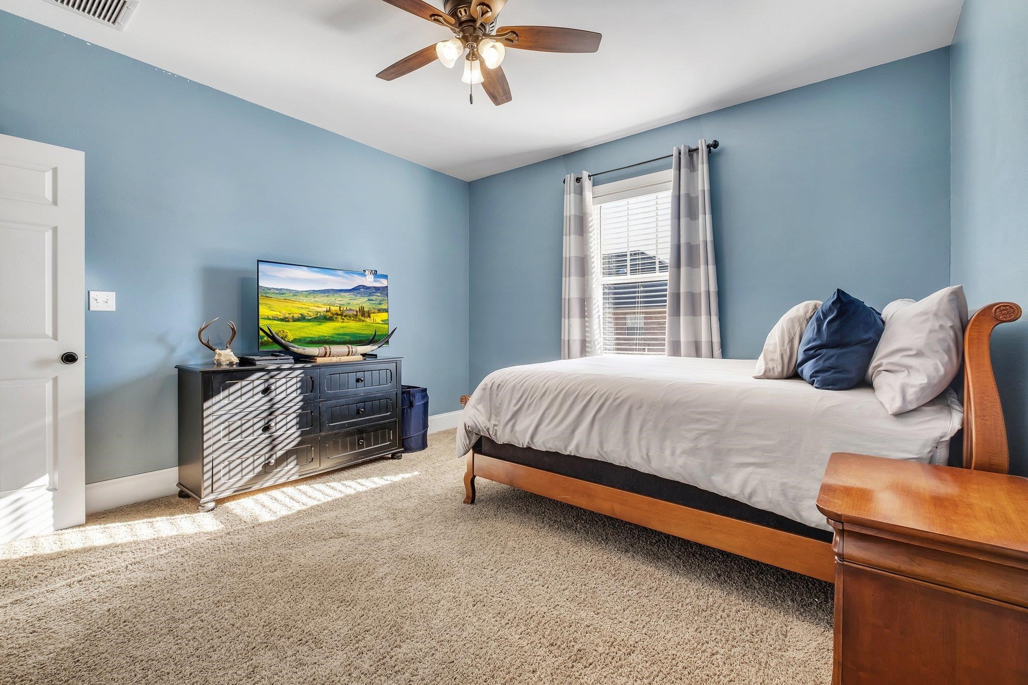 4571 FOREST RIDGE Drive