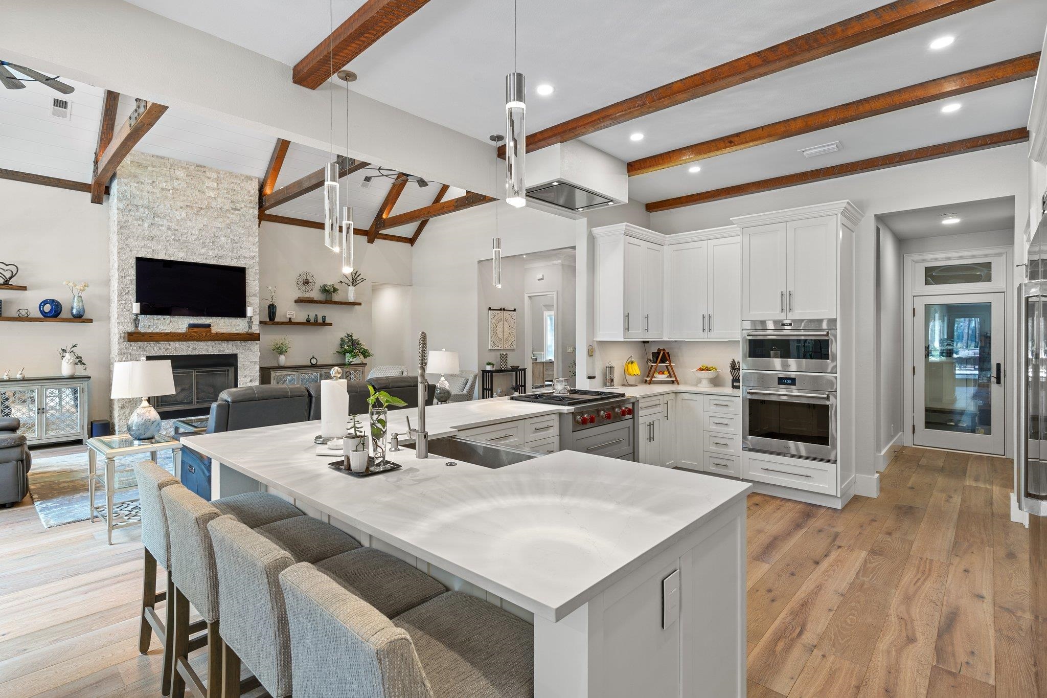 4244 WILLIAM JAMES Way