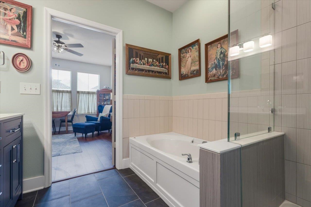 3938 Shumard Oak Boulevard