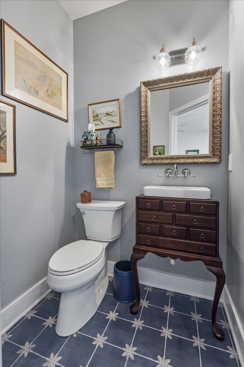 3938 Shumard Oak Boulevard