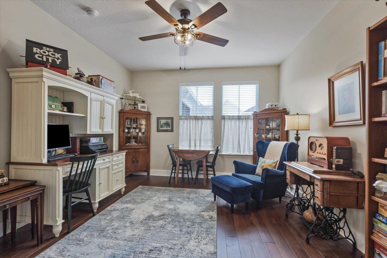 3938 Shumard Oak Boulevard