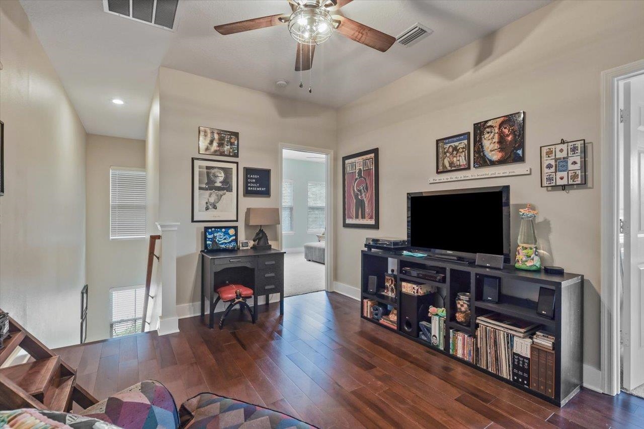 3938 Shumard Oak Boulevard