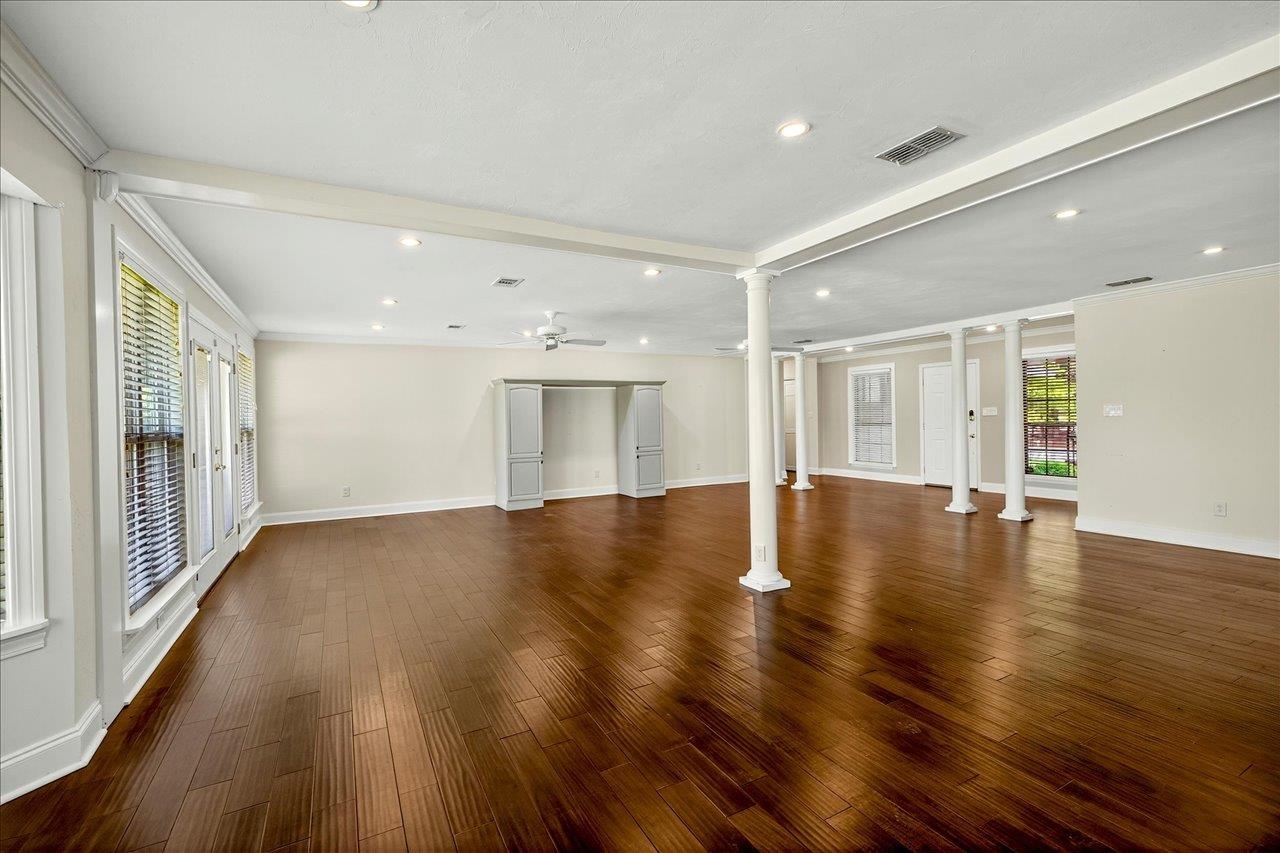 4033 Kilmartin Drive