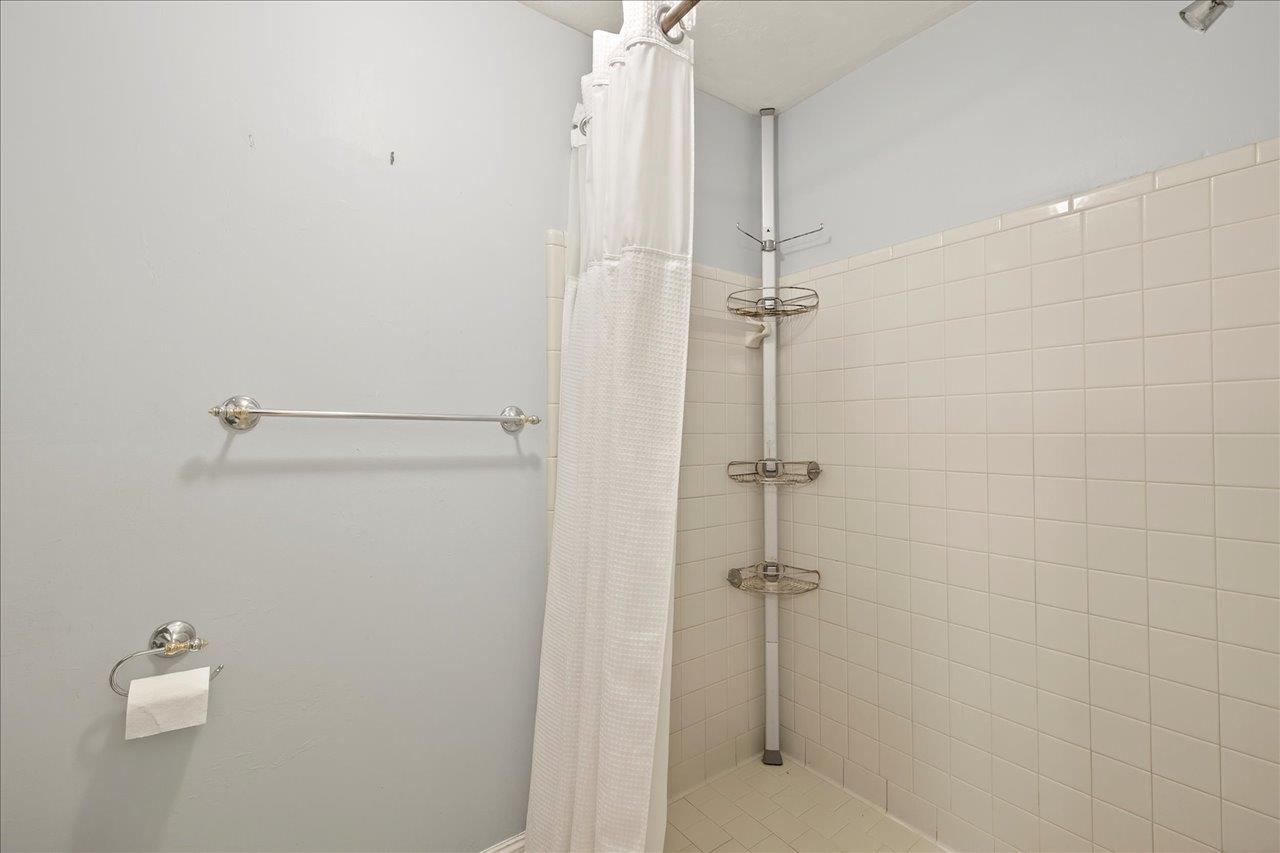 4033 Kilmartin Drive