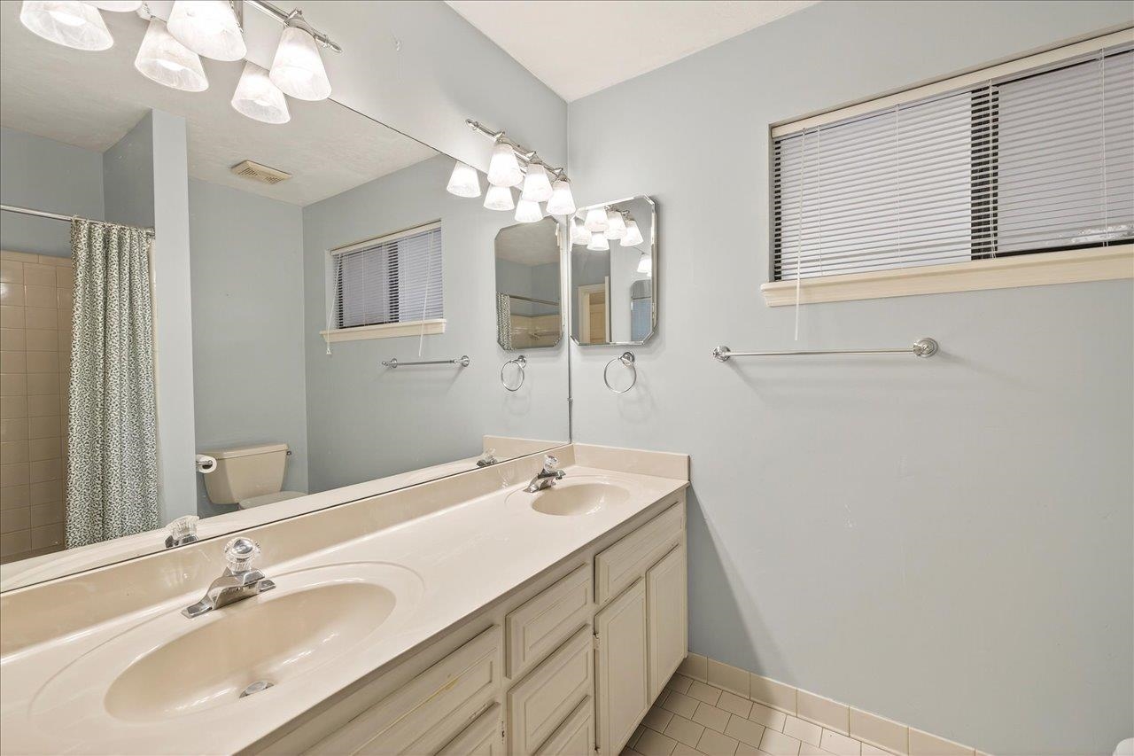 4033 Kilmartin Drive