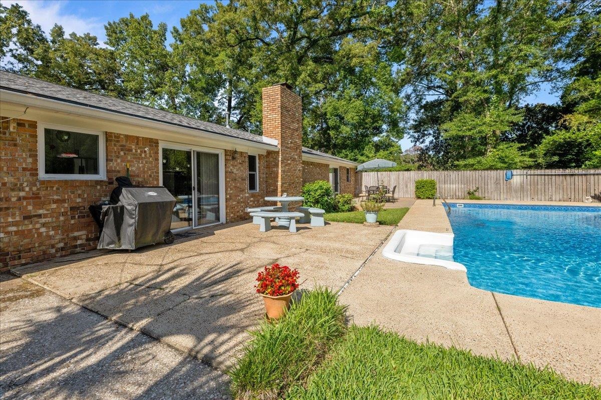 2940 Huntington Drive