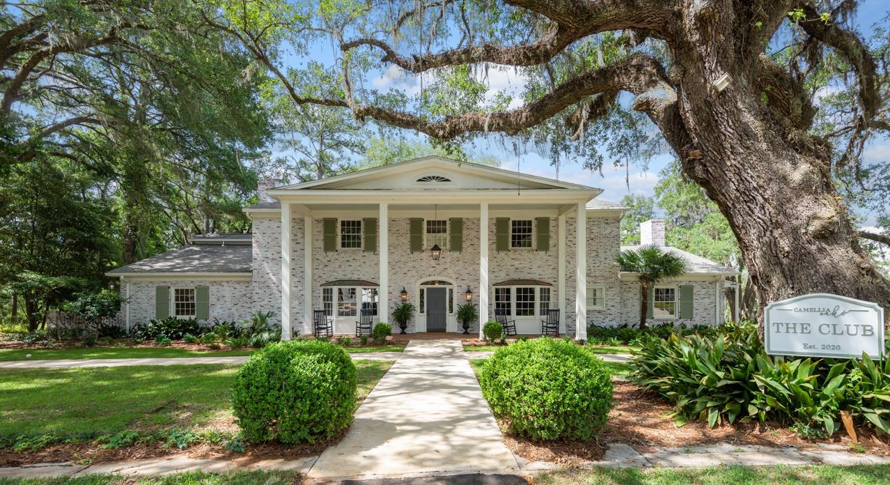 190 Camellia Oaks Avenue